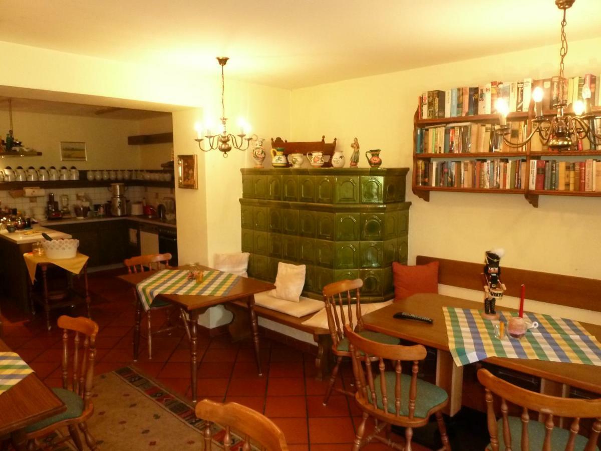 לינה וארוחת בוקר אוברוולאך Gaestehaus-Staats מראה חיצוני תמונה